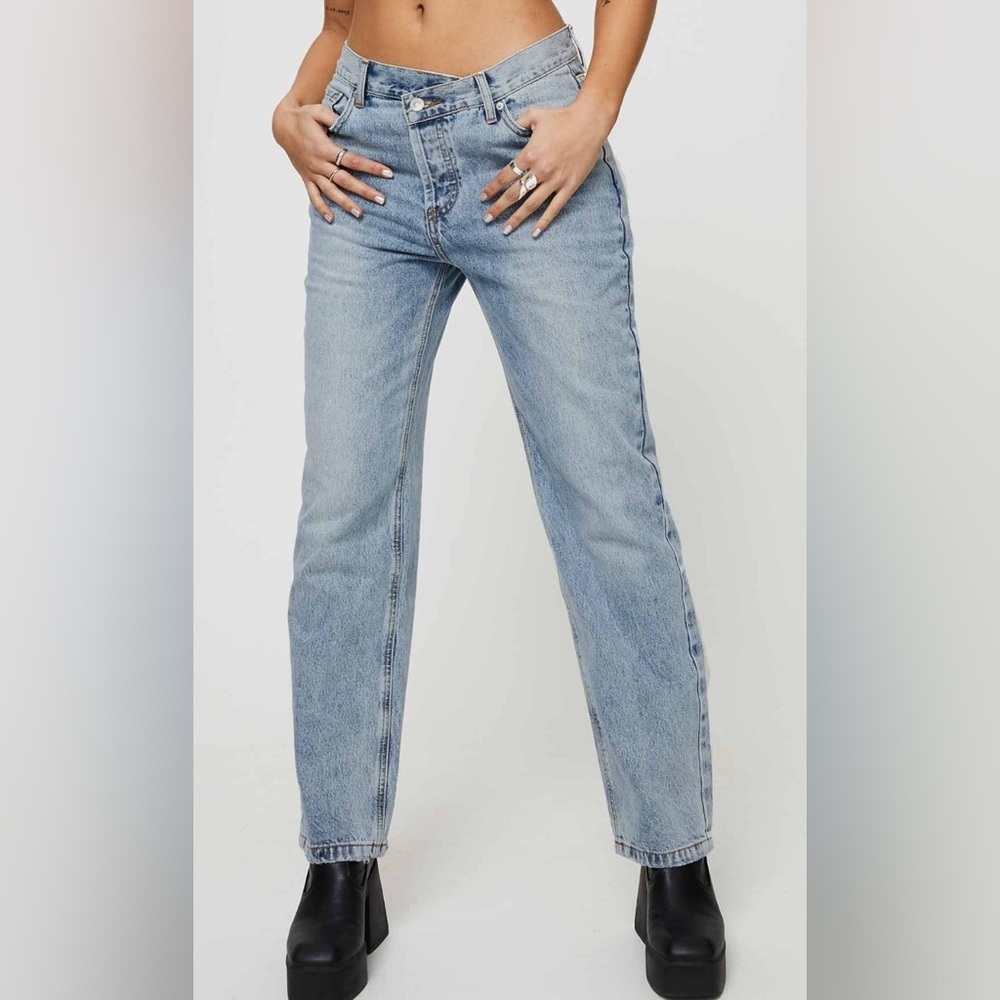 Princess Polly asymmetrical straight jeans, size 2